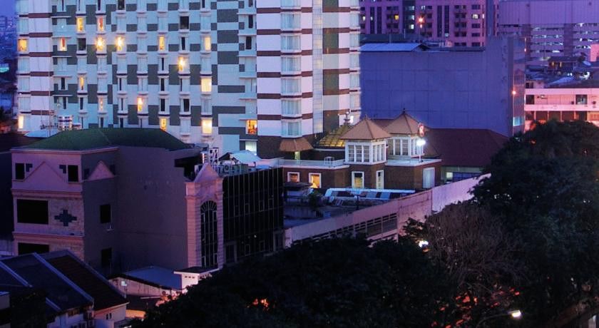 Mercure Jakarta Kota Hotel Bagian luar foto