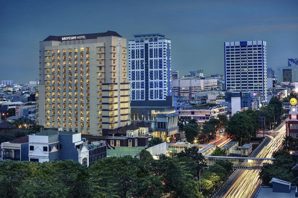 Mercure Jakarta Kota Hotel Bagian luar foto