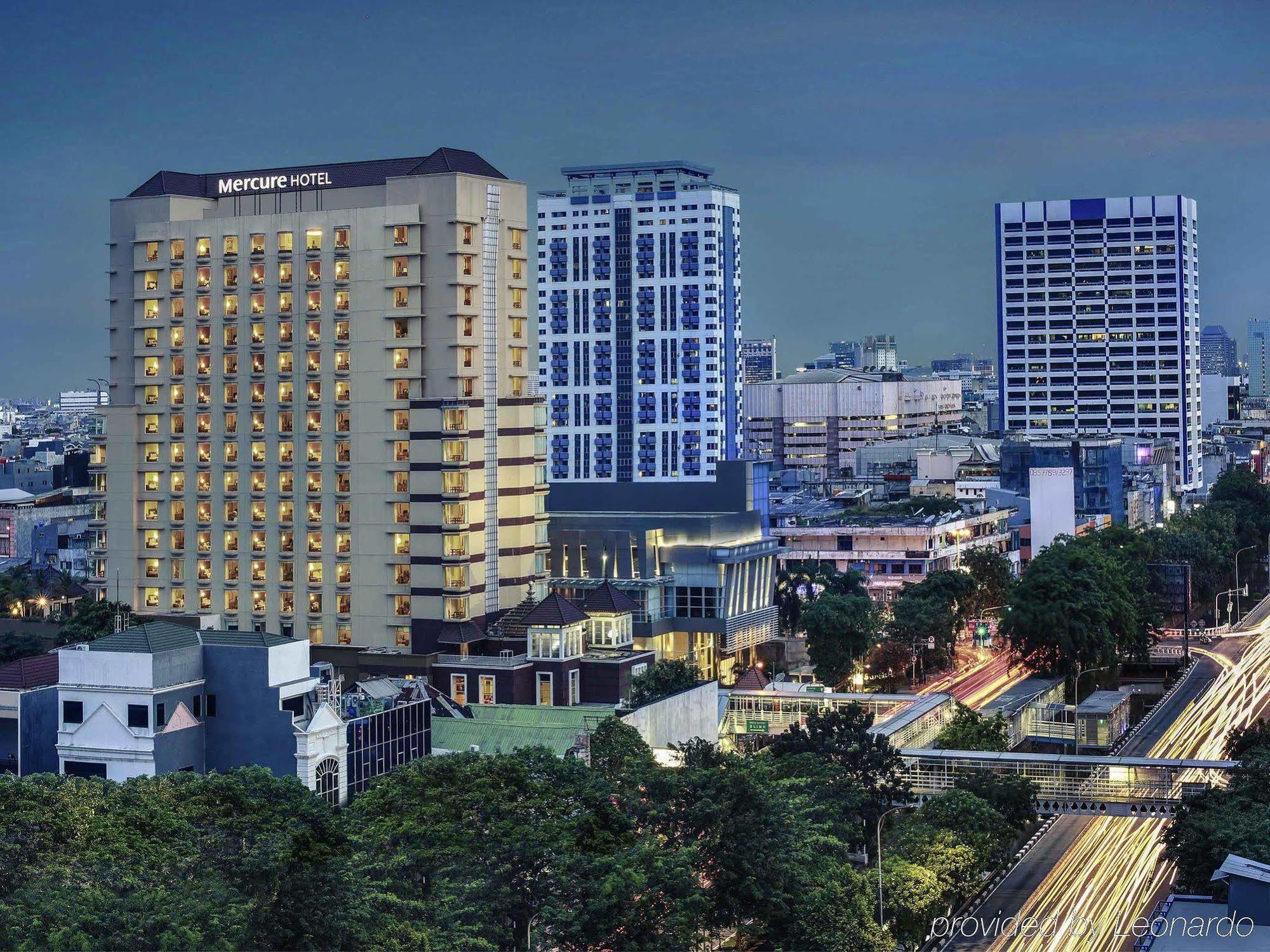 Mercure Jakarta Kota Hotel Bagian luar foto